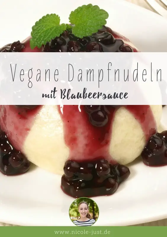 dampfnudeln vegan mit heidelbeeren